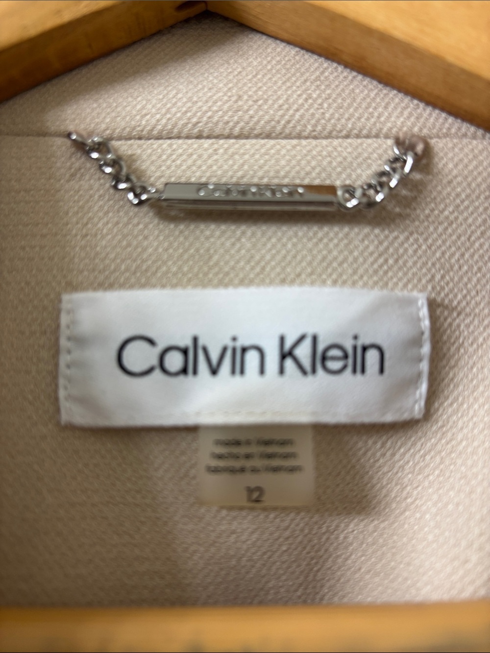 Calvin Klein Women's Beige Single-Button Tailored Blazer - Picture 2 of 5